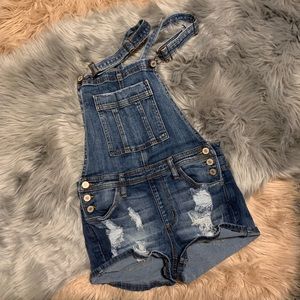 Jean short overalls!